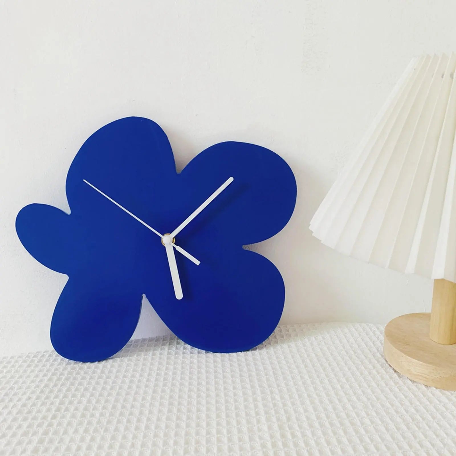 PetalTime - Horloge murale élégante en forme de fleur pour votre intérieur