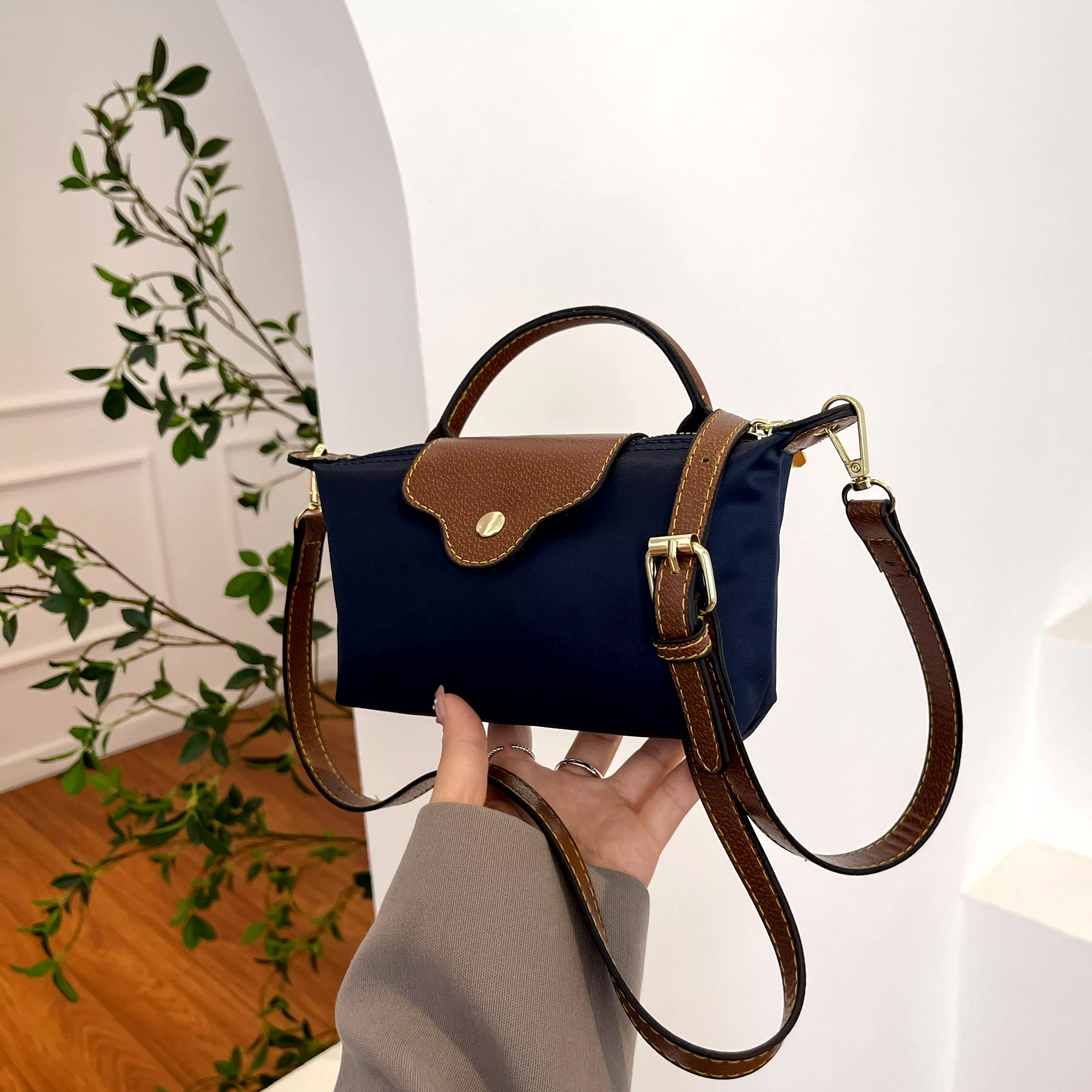 Sophie | Élégant Sac Bandoulière Femme Compact et Pratique 5