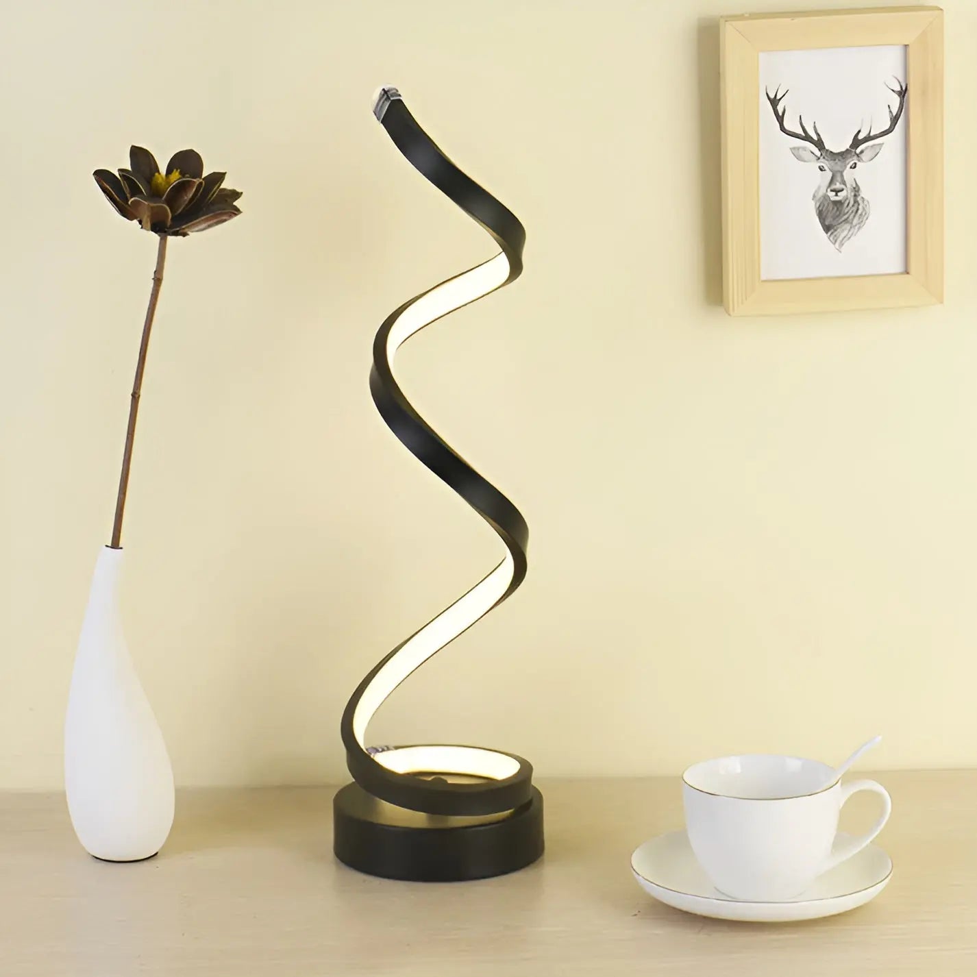 SpiralGlow | Élégante Lampe de Bureau LED Économe en Énergie 0