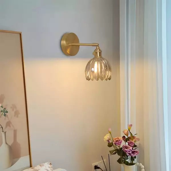 TulipGlass | Élégante Applique Murale Rétro en Verre de Tulipe 3