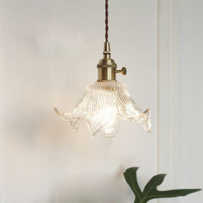 VerreLuxe | Élégante Suspension en Verre Design Industriel pour Restaurant 1
