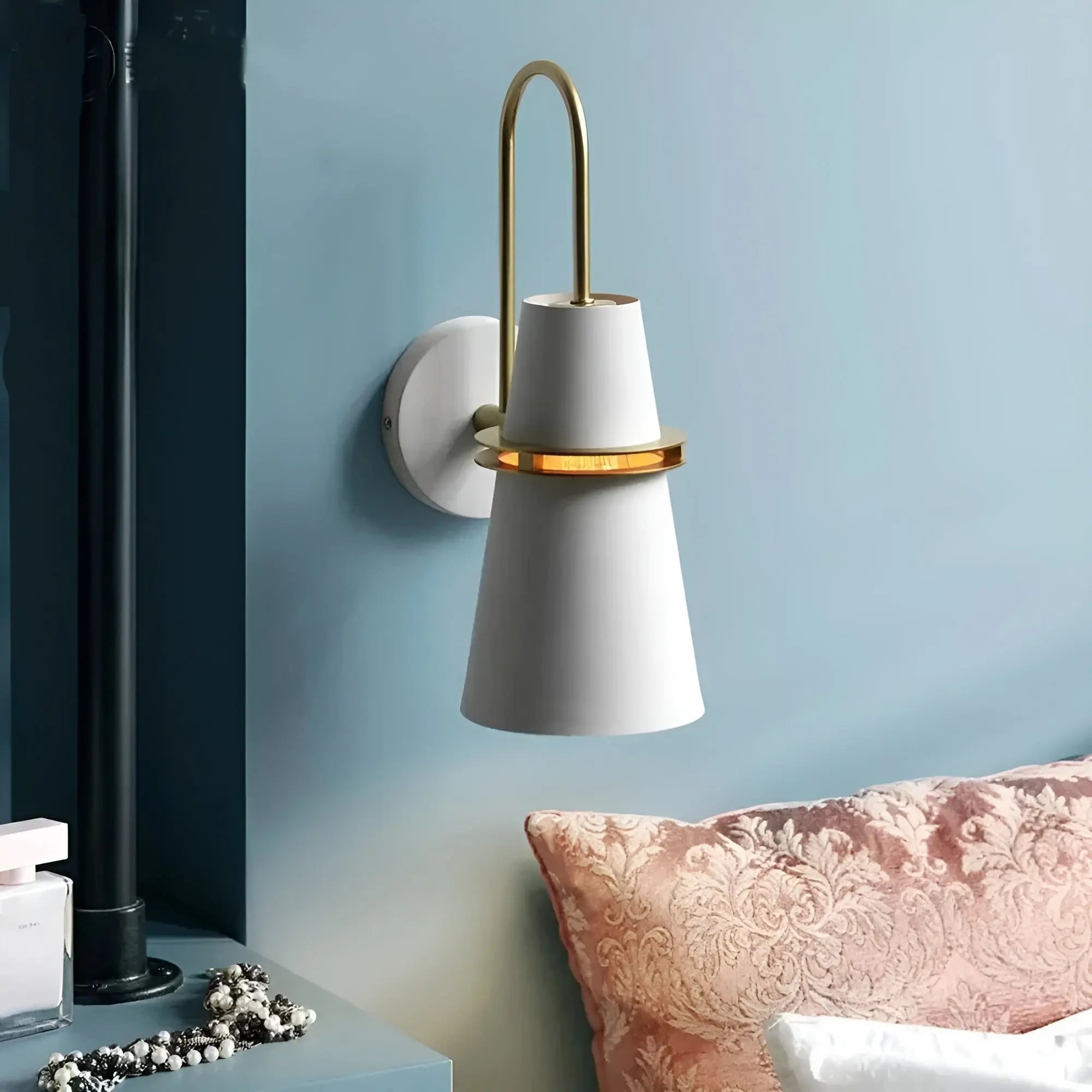Élitéa – Applique Murale Élégance Rétro | Éclairage de Luxe par EliteAura