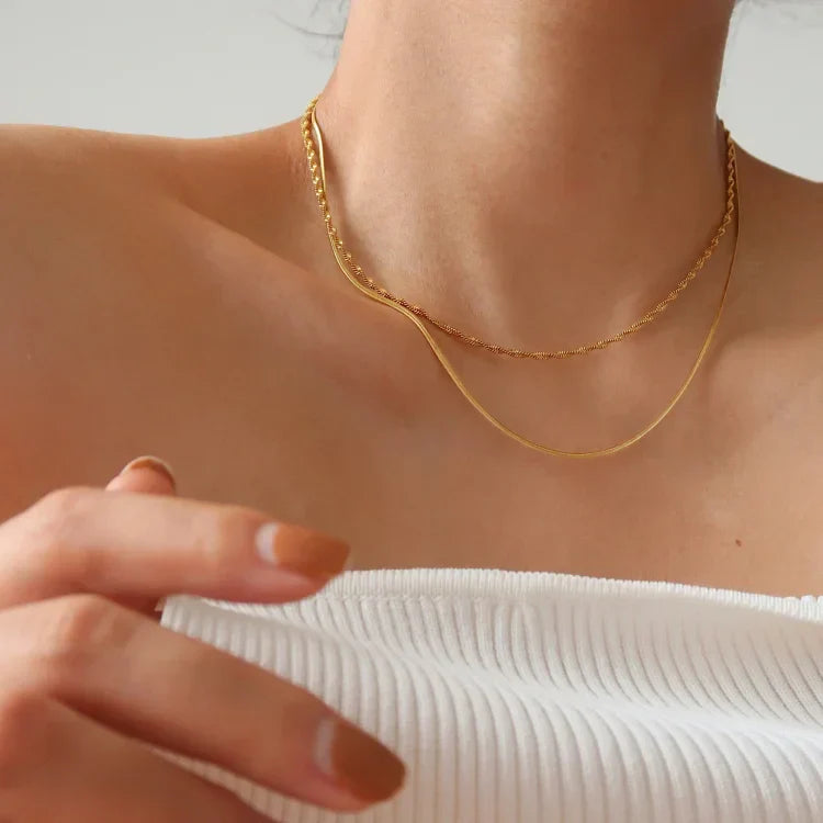 Isis - Collier chaîne serpent à l'élégance classique