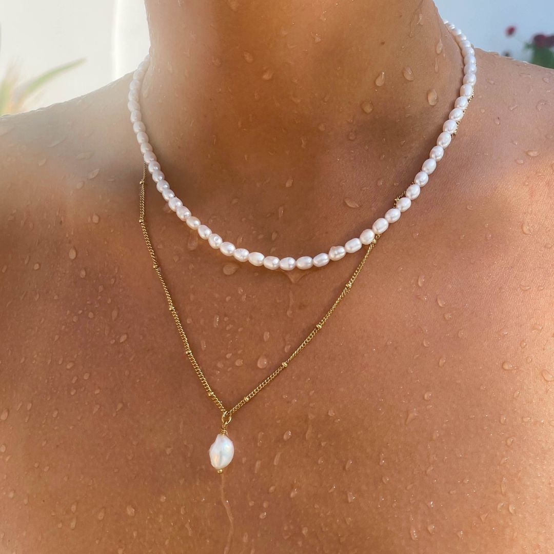 Anisa - Collier pendentif perle baroque élégant