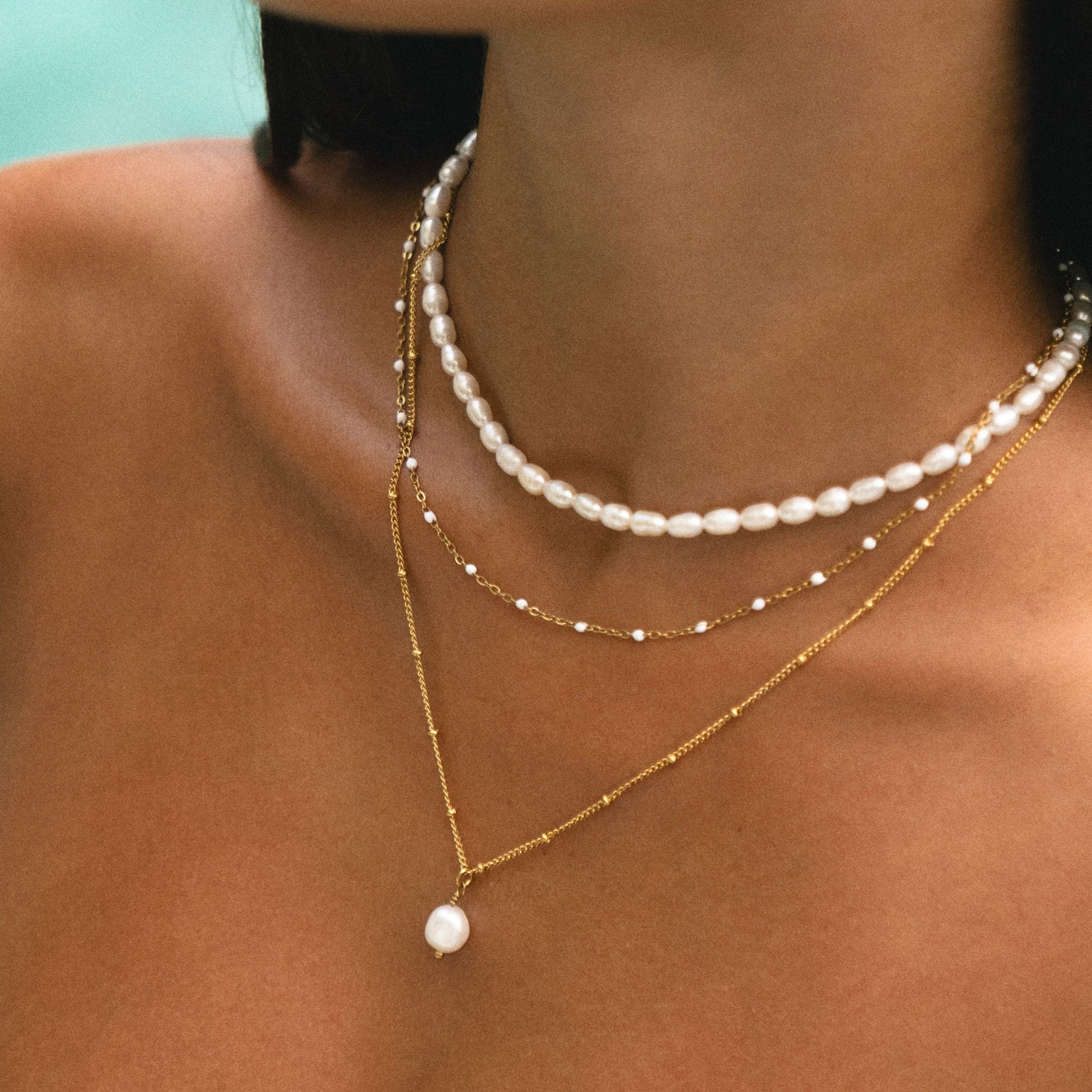 Aurielle - Choker émail blanc perles élégant