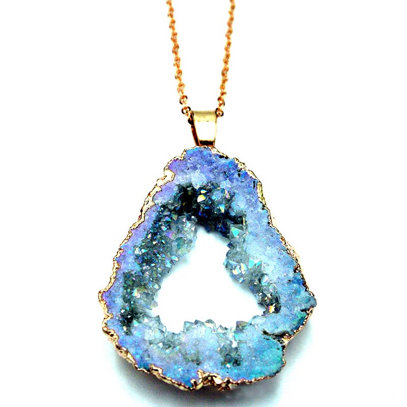 Gaia - Pendentif géode en cristaux naturels
