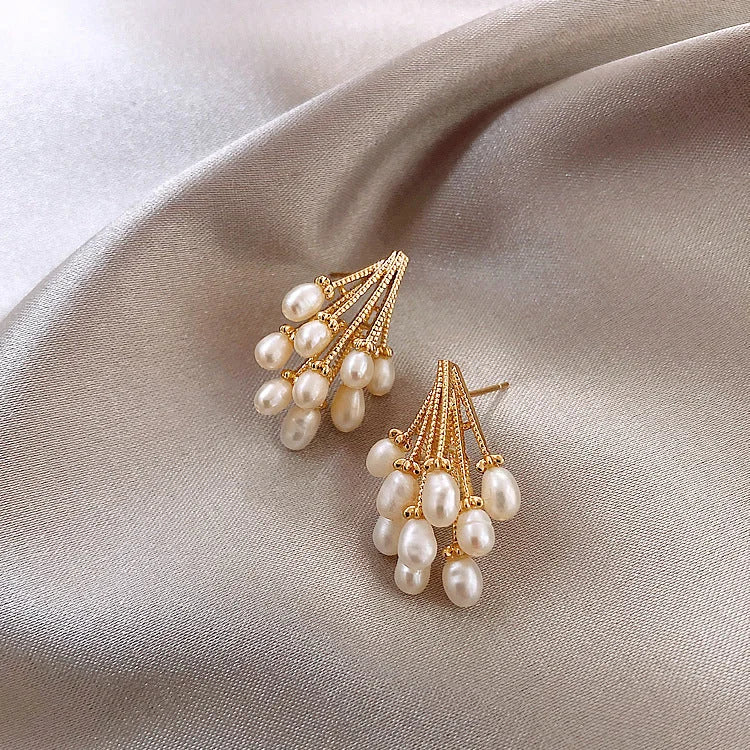 Noelle - Boucles d'oreilles pompons perles en or 18K