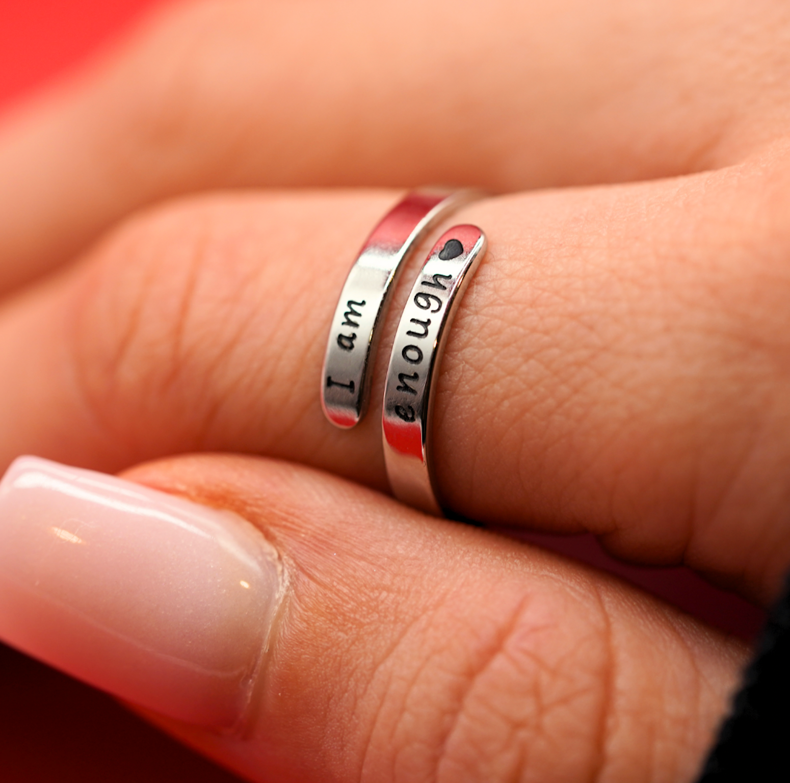 I Am Enough Ring – Bijou Élégant pour l'Amour-Propre
