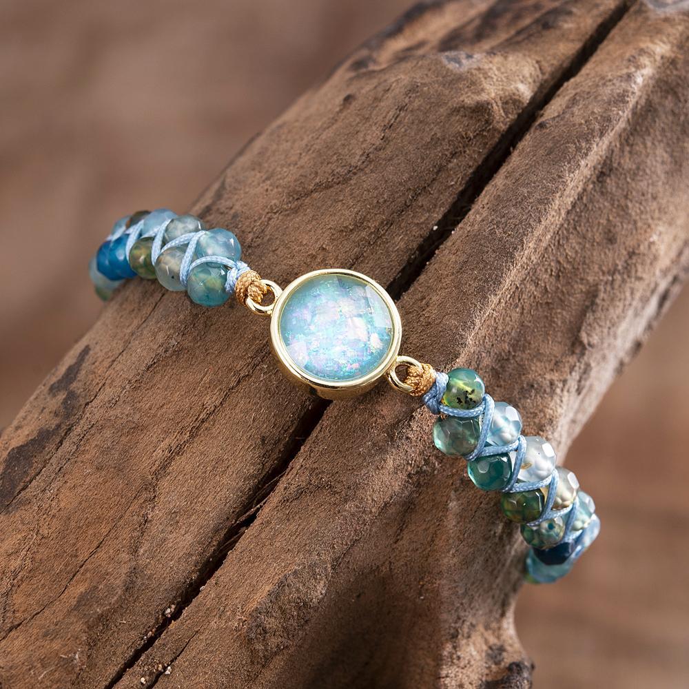 Liora - Bracelet perlé en opale bleue