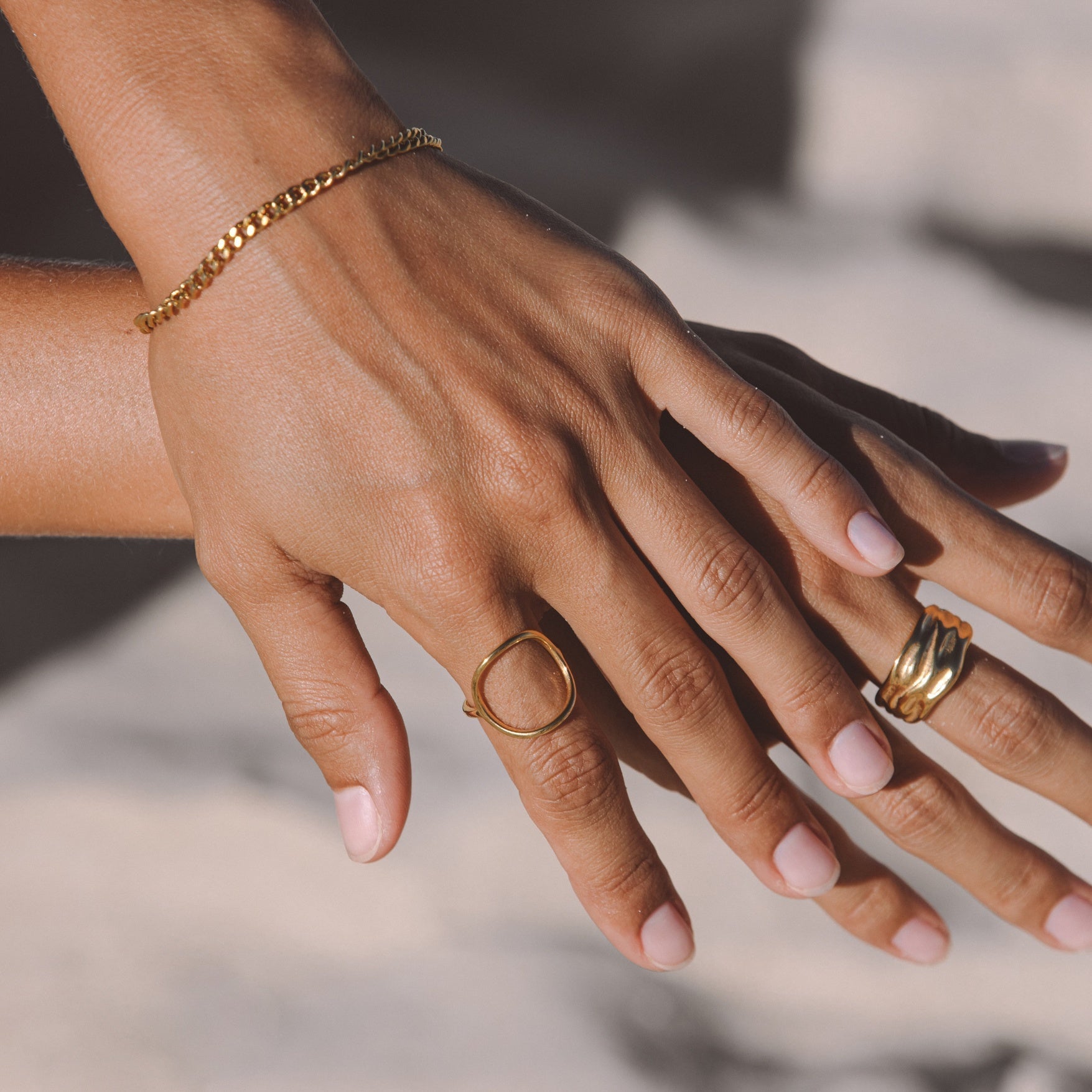 Noa - Bague ovale minimaliste