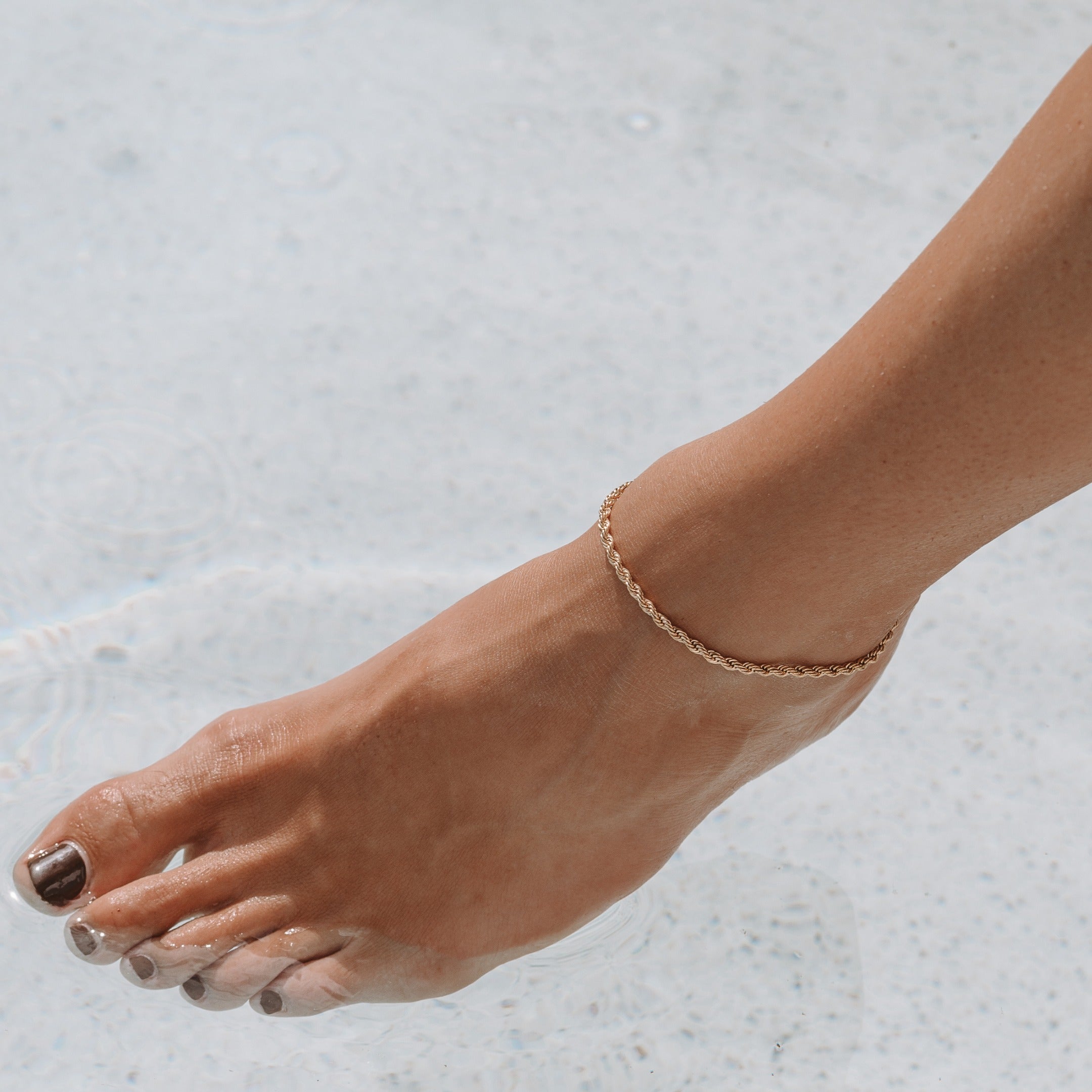 Lisa - Bracelet de cheville minimaliste élégant