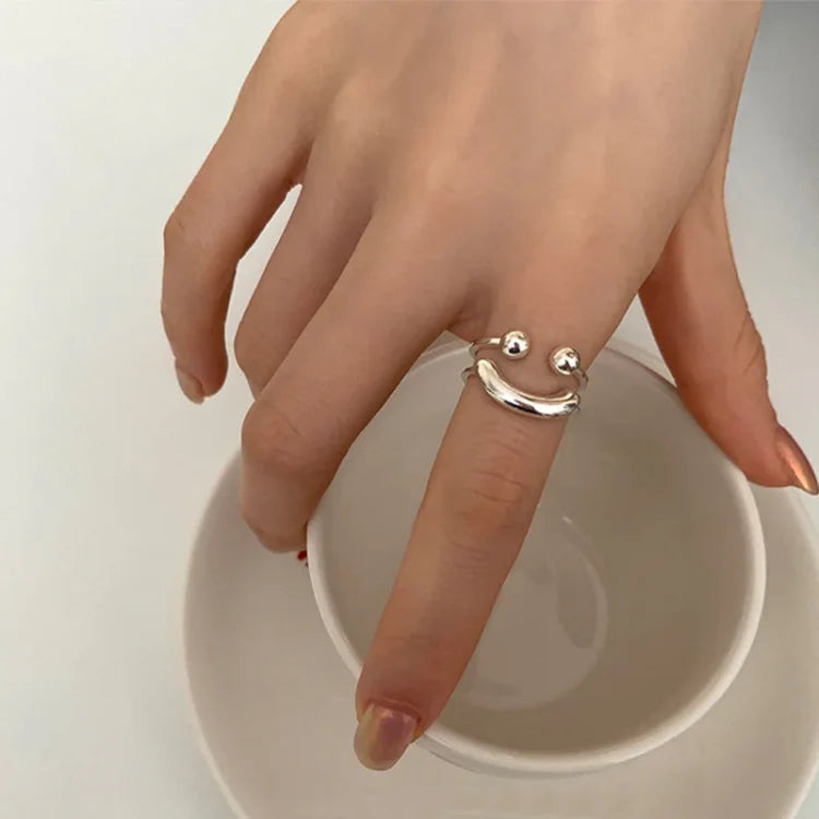Mila - Bague smiley réglable, fantaisie et bonne humeur