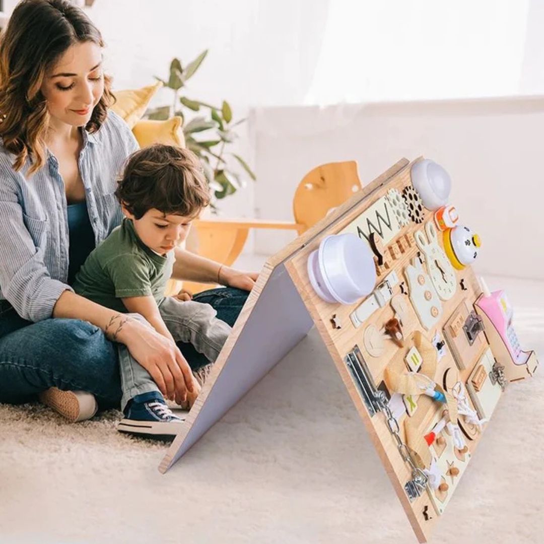 WoodPlay Board – Tableau Éducatif en Bois Créatif