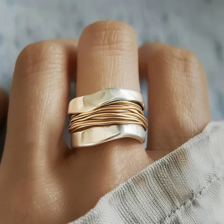 Solaira - Bague en argent aux accents dorés luxueux