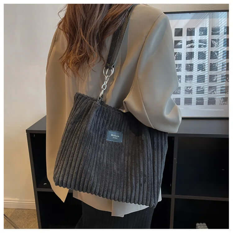 VelvetLuxe Bag - Sac à Main Élégant et Luxe