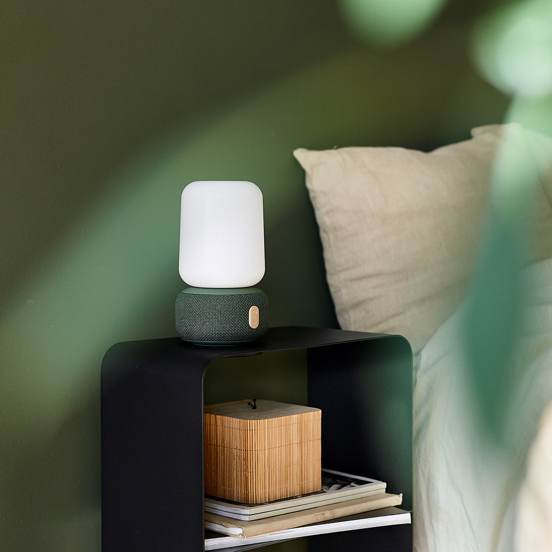 SmartGlow - Lampe LED Dimmable avec Enceinte Son 360