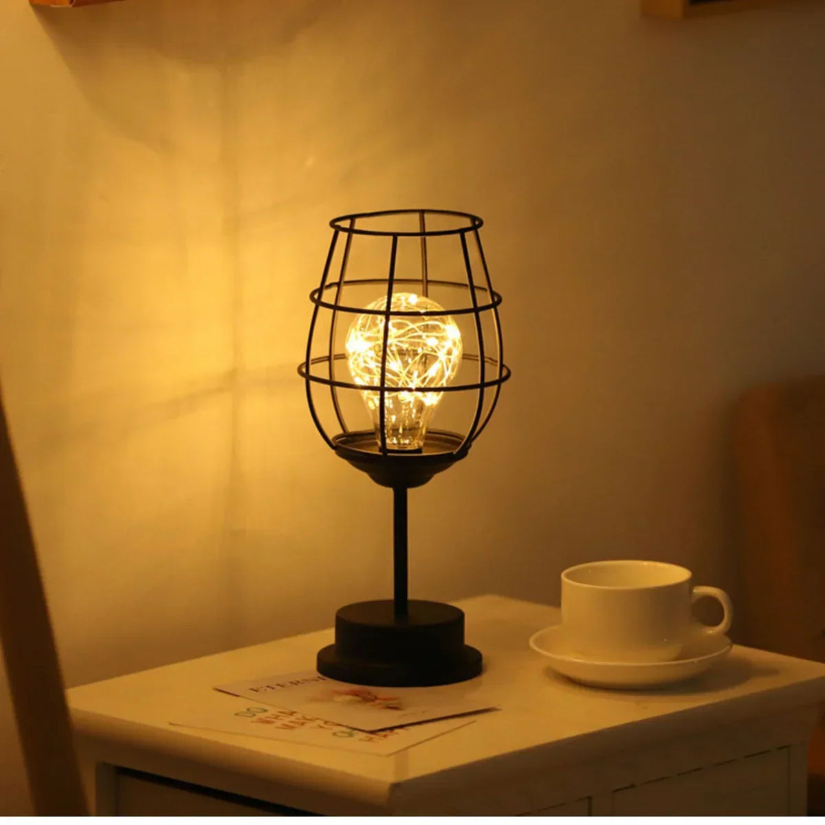 EleganceGlow - Lampe de Table Stylée Réglable