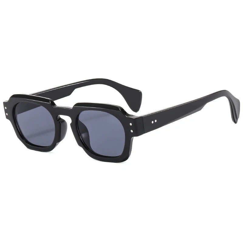 RetroChic - Lunettes de Soleil Luxe pour Femmes