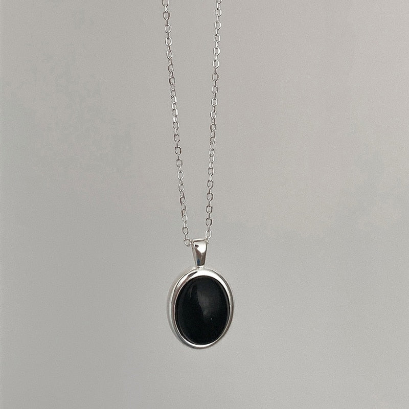 Collier Opale Noire Élégant - Style Statement Impressionnant
