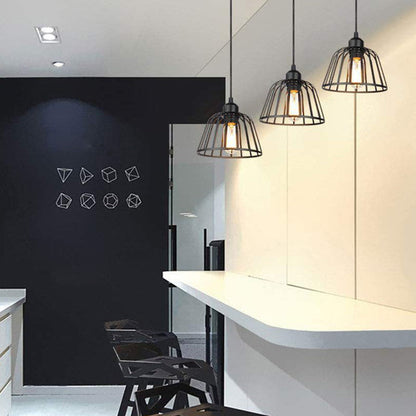 Feronix – Suspension Industrielle en Fer Noir | Design Moderne pour Intérieurs Contemporains