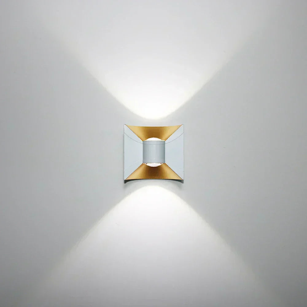 LumiereMurale - Applique Murale LED Élégante pour Jardin et Terrasse
