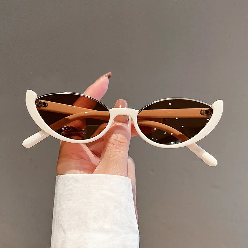 Emily Shades - Lunettes de Soleil Rétro Tendance