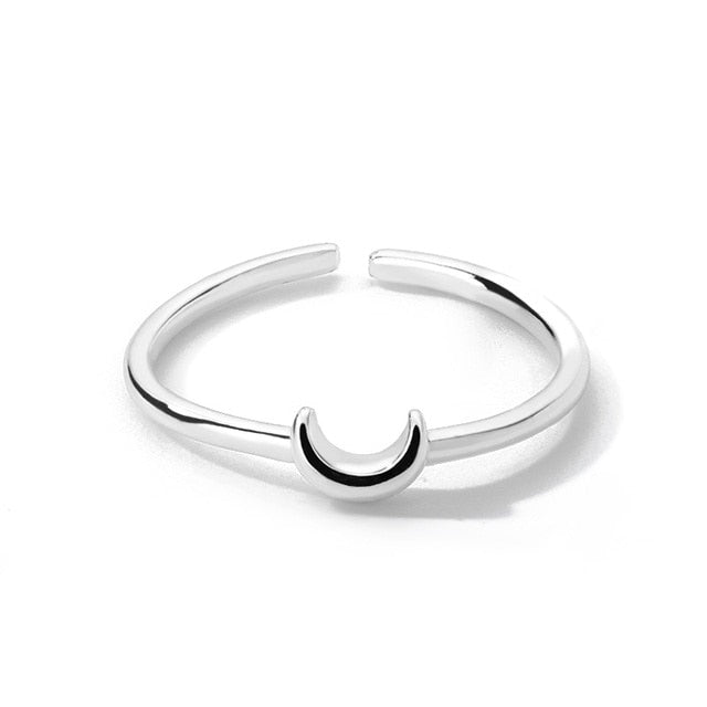 Nova – Bague Demi-Lune Fine et Bijou Élégant