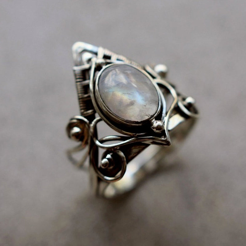 Clara - Bague vintage pierre de lune élégante