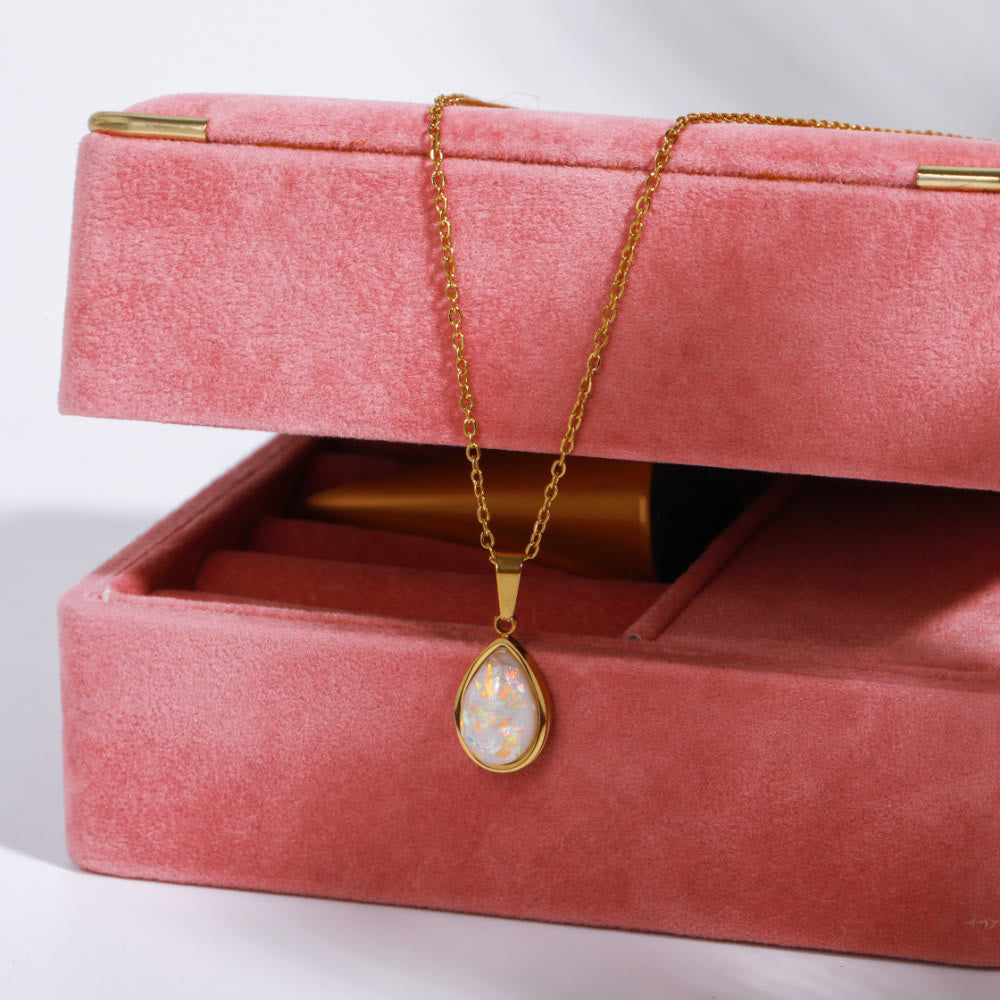 Eloise - Collier pendentif goutte en opale naturelle 18K