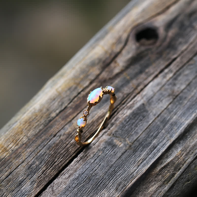 Isabella - Bague vintage opale, amour et sincérité