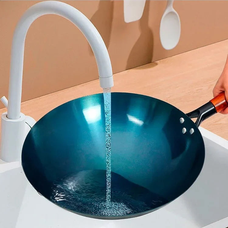 StirfryPro - Poêle Wok Antiadhésive pour des Sautés Parfaits