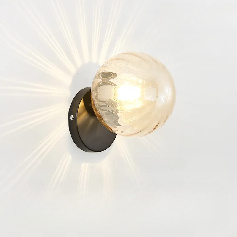 LuxeGlow - Applique Murale Doree avec Globe en Verre