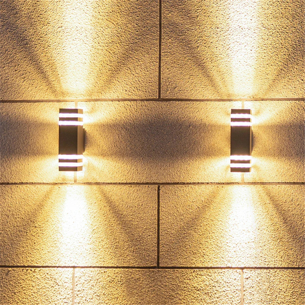 AquaLumière | Pratique Énergétique Éclairage Extérieur LED Étanche 3