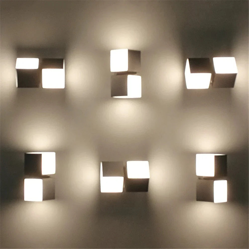 AquaShield | Élégante Lampe LED Extérieure Étanche et Énergétique 1