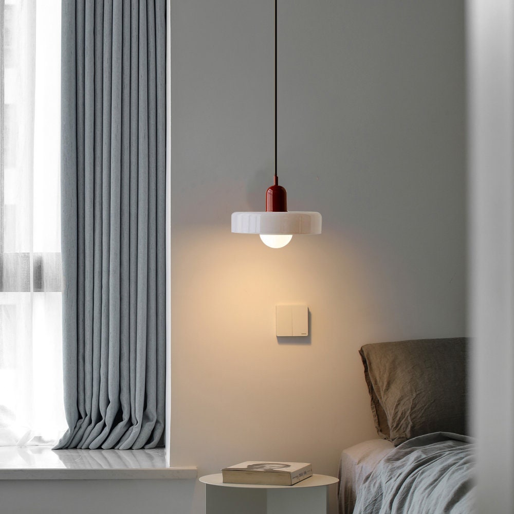 LumiVerre Bauhaus – Suspension en Verre Coloré au Design Iconique | Éclairage Artistique & Élégant