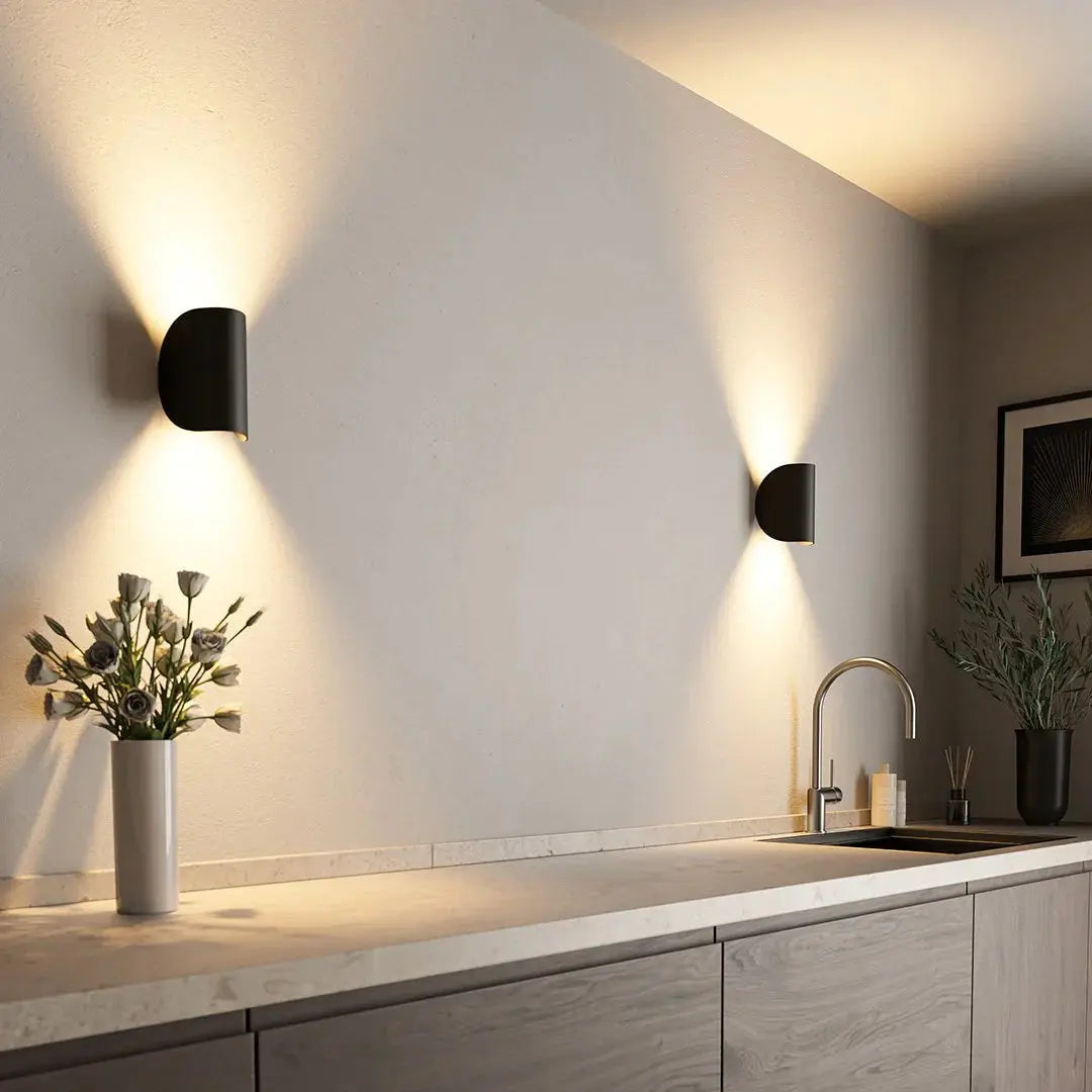 BrightLine | Élégante Applique LED Énergétiquement Efficace pour Intérieur 0