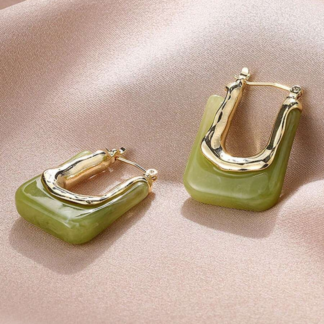 Celia - Boucles d'oreilles rétro dorées à l'émail vert