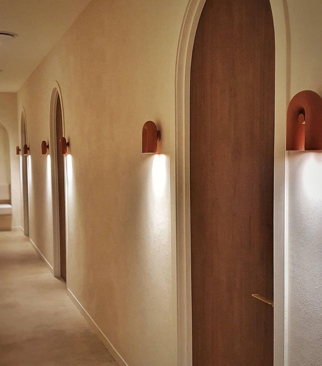 Cirqua – Éclairage Ludique à Modules en Forme de U