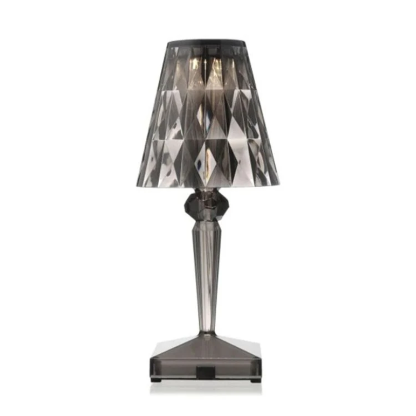 CristalÉclat | Élégante Lampe de Table en Cristal Chic Transparent 4