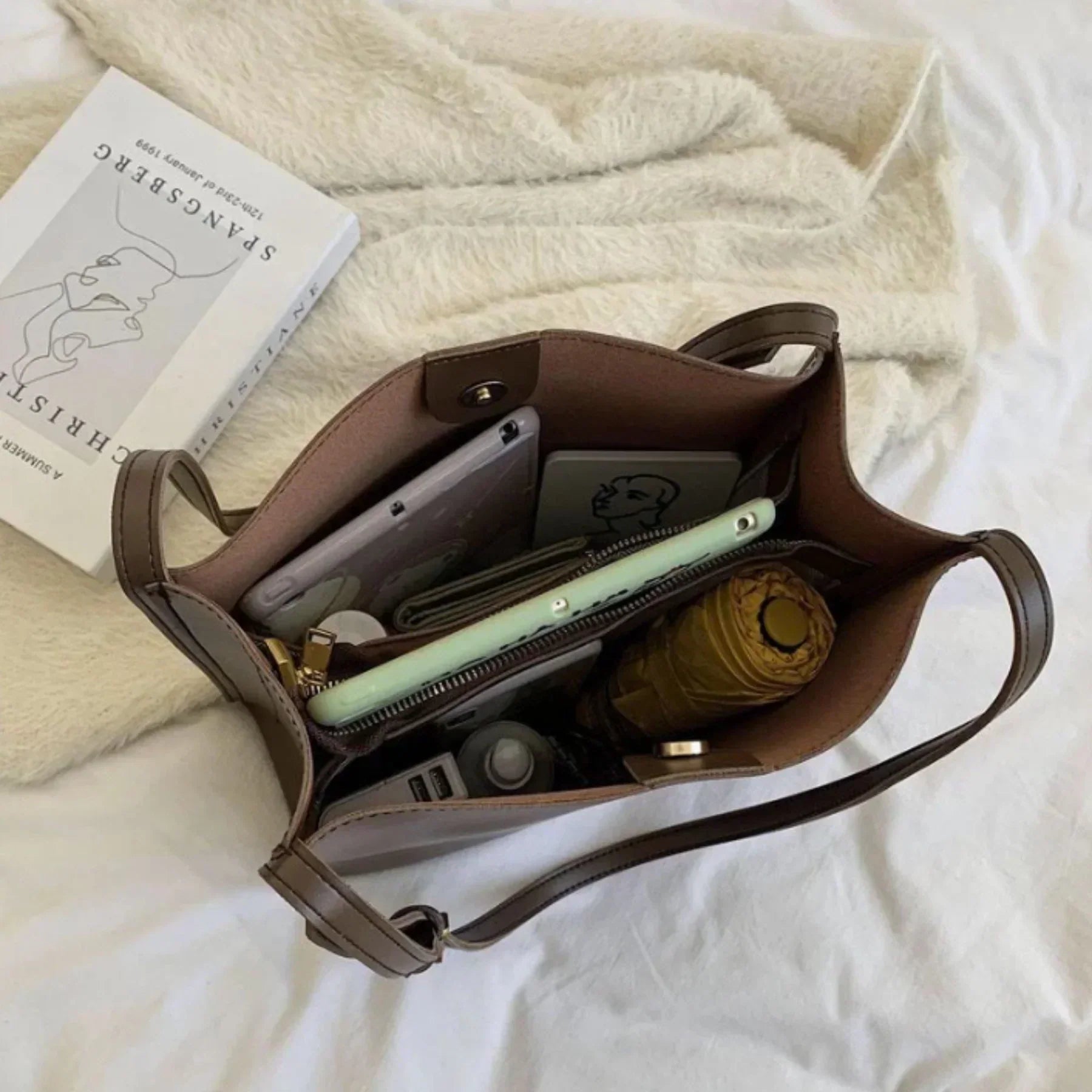 RetroChic Handbag – Sac Mode Style Vintage