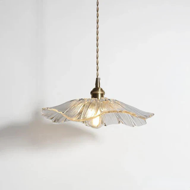 FloraLuxe | Élégante Lampe Suspendue en Verre Floral pour Salle à Manger 1