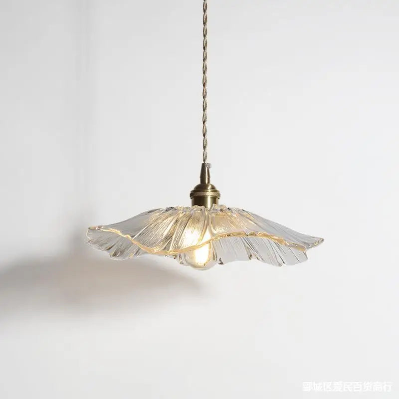 FloraLuxe | Élégante Lampe Suspendue en Verre Floral pour Salle à Manger 6