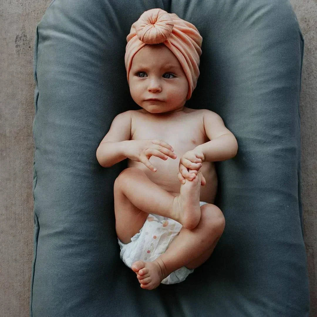 CuddleNest - Nid de Bébé Douillet Confort