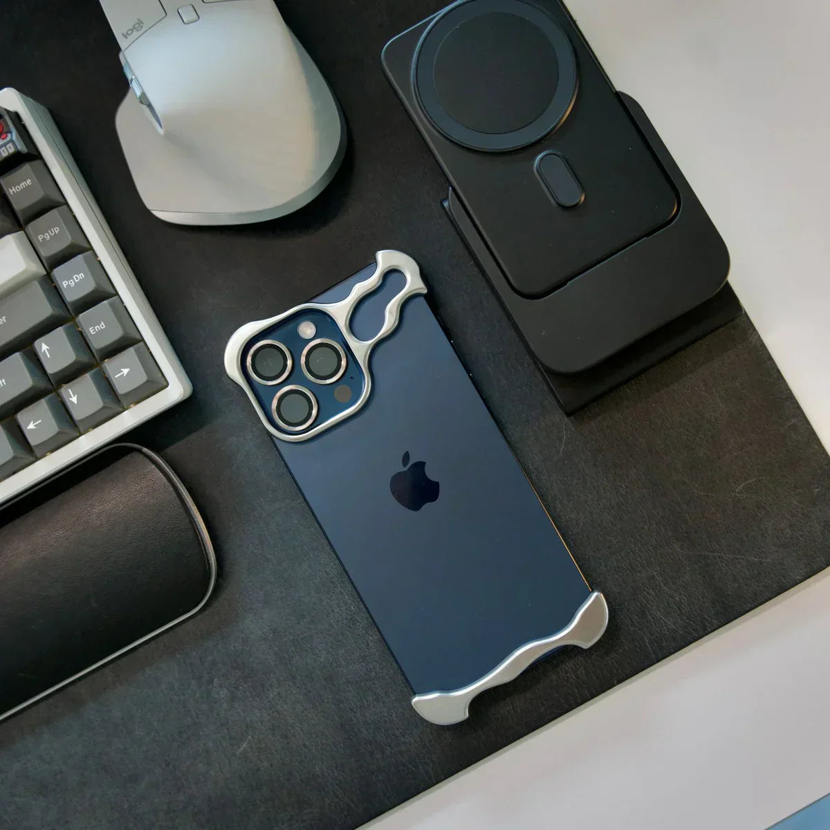 TitanShield Case - Coque iPhone Métal Stylée Protection