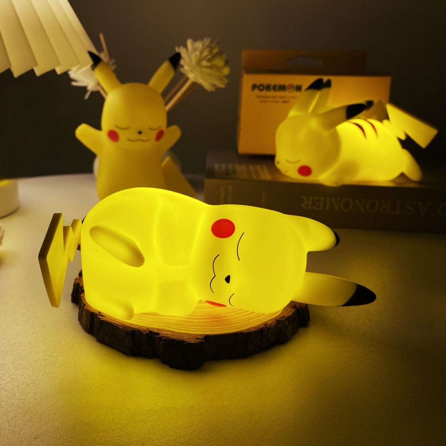 Lampe de Chevet LED Pikachu avec Éclairage Doux | Veilleuse de Nuit Amusante pour Enfants 4
