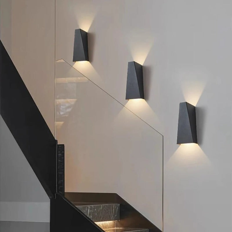LumiEdge | Élégante Lampe Extérieure LED Étanche Moderne Design 0
