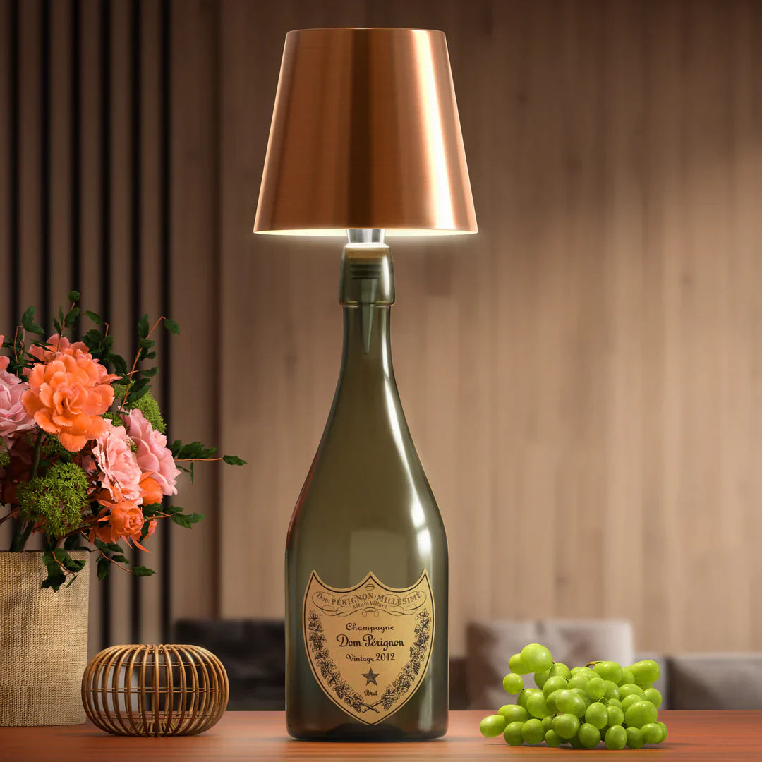 LumièreBouteille | Élégante Lampe Rechargeable Sans Fil en Métal 7