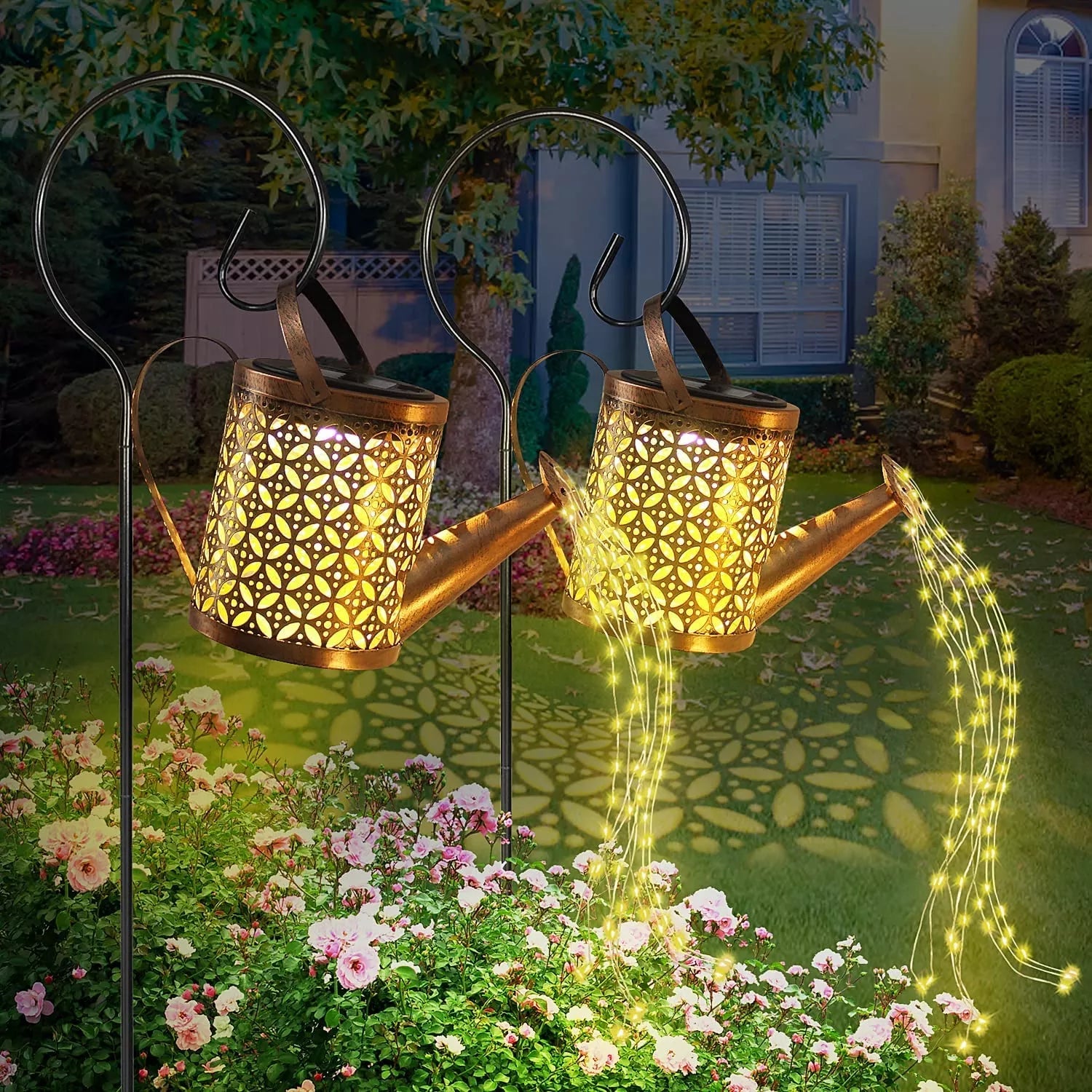 LumièreJardin | Charmant Arrosoir Solaire Décoratif en Métal 1
