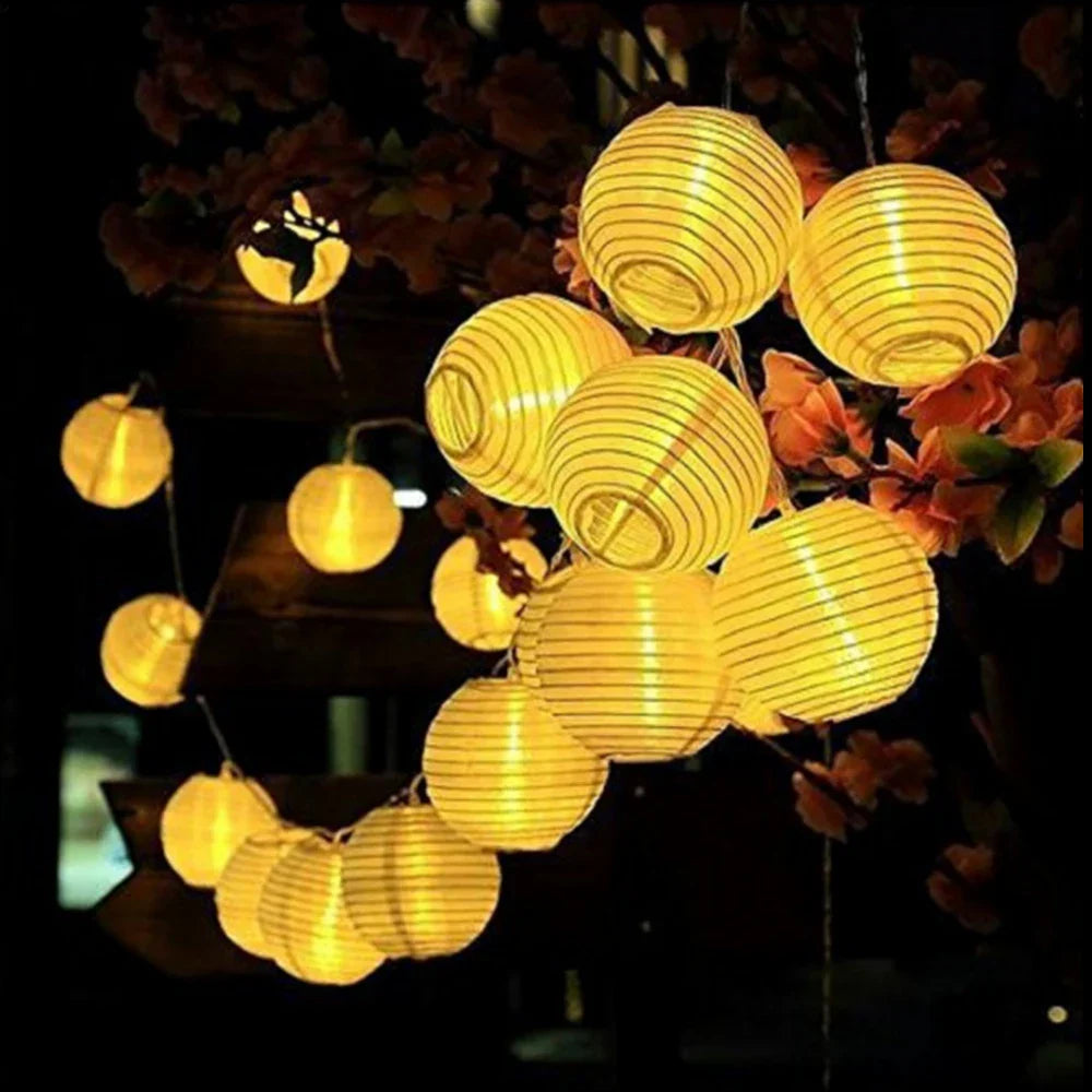 LumièreSolaire | Élégante Guirlande Lumineuse Écologique Extérieure 1
