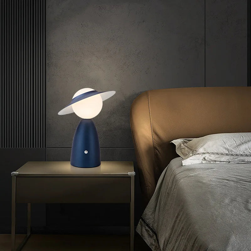 Diora – Lampe de Bureau Élégante avec Éclairage Intelligent